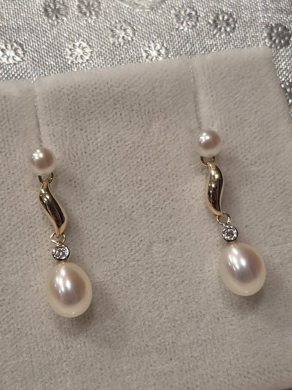 💕✨️14K Classic Pearl Drop Gold Earrings✨️💕